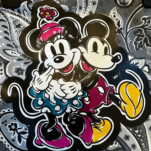 ❤️AMAZING DEAL❤️ Vera Bradley Disney Limited Edition Small Every Day Tote NWT - Picture 6 of 10